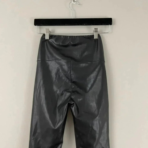 Aritzia Wilfred Free Daria Flare Pants in Black Vegan Leather Size Small - Picture 6 of 6